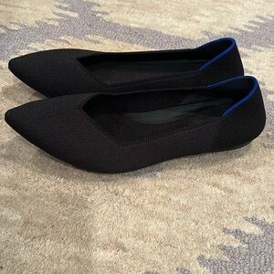 Rothy’s point flat black shoes sz 9.5